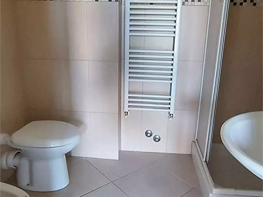 Immagine 11 di Ufficio in vendita  a Quarrata