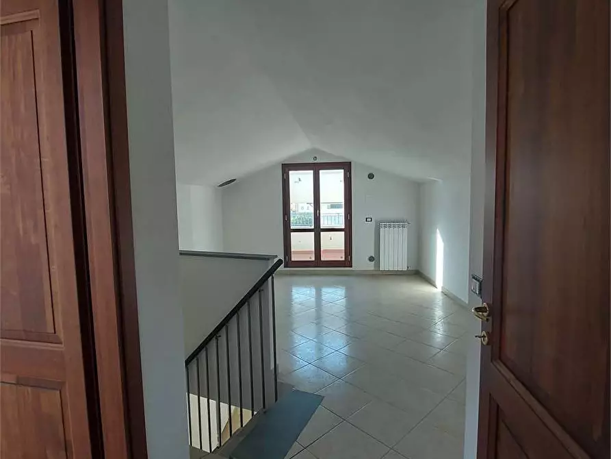 Immagine 21 di Quadrilocale in vendita  a Carmignano