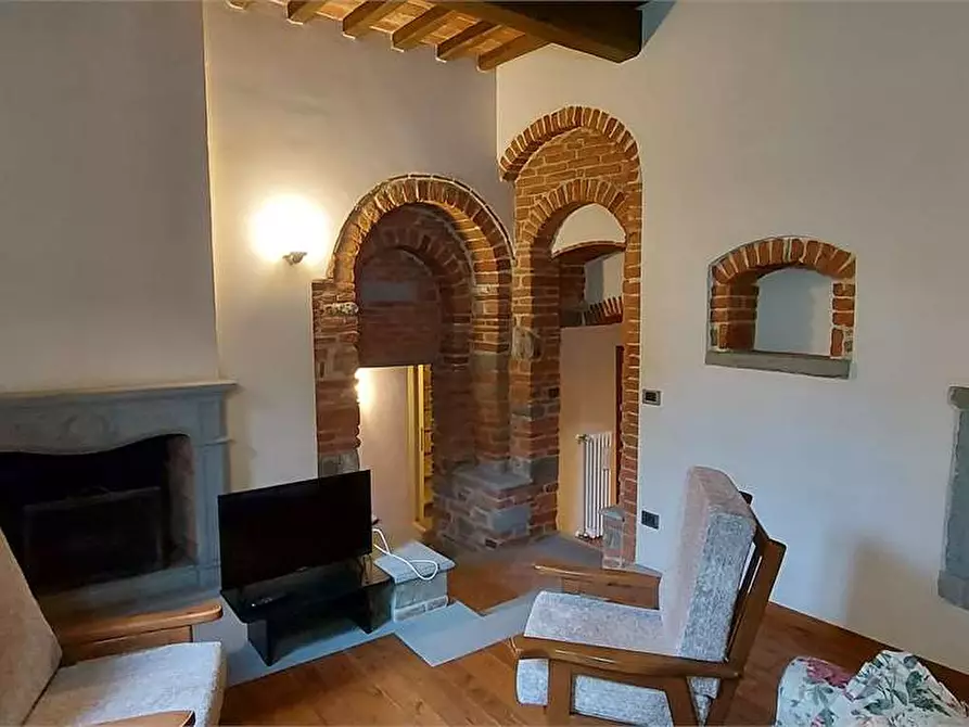 Immagine 2 di Quadrilocale in affitto  a Carmignano