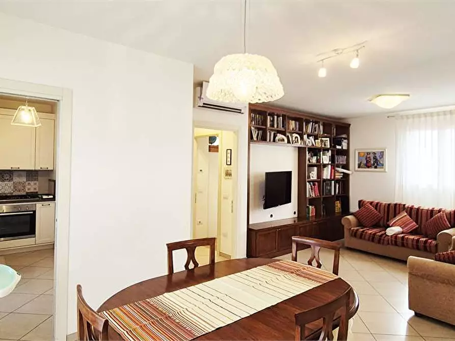 Immagine 45 di Attico in vendita  a Prato