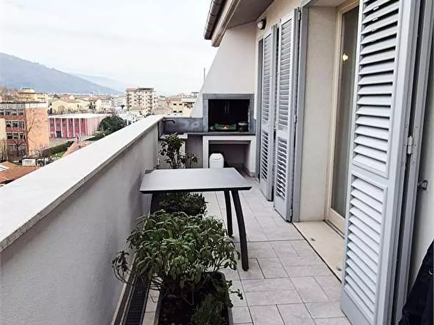 Immagine 47 di Attico in vendita  a Prato