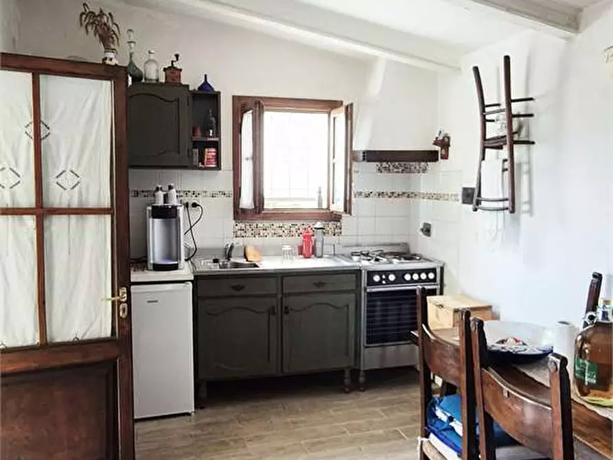 Immagine 22 di Villa in vendita  a Prato