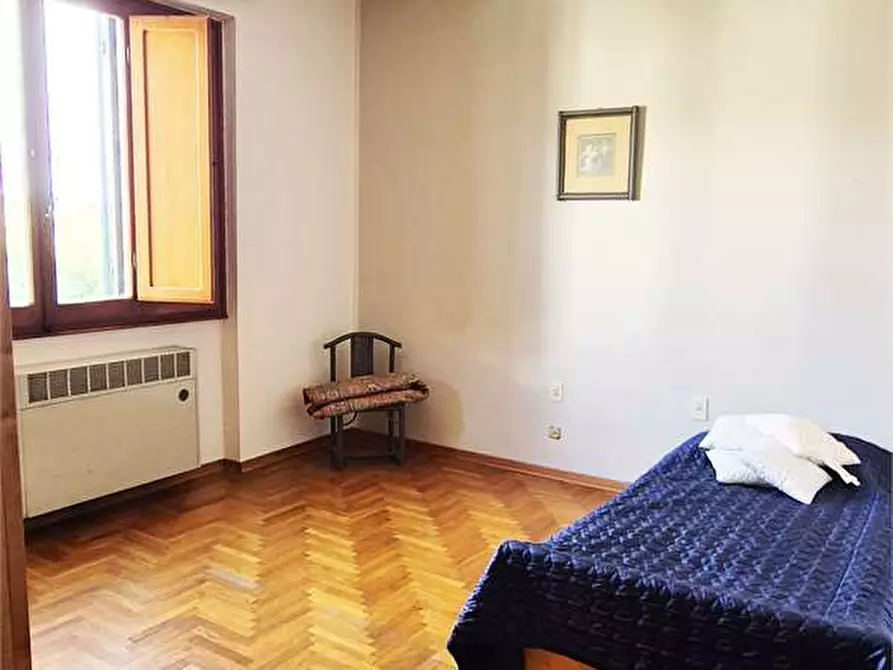 Immagine 26 di Villa in vendita  a Prato