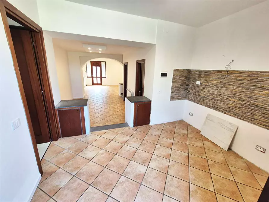 Immagine 17 di Rustico / casale in vendita  a Pistoia