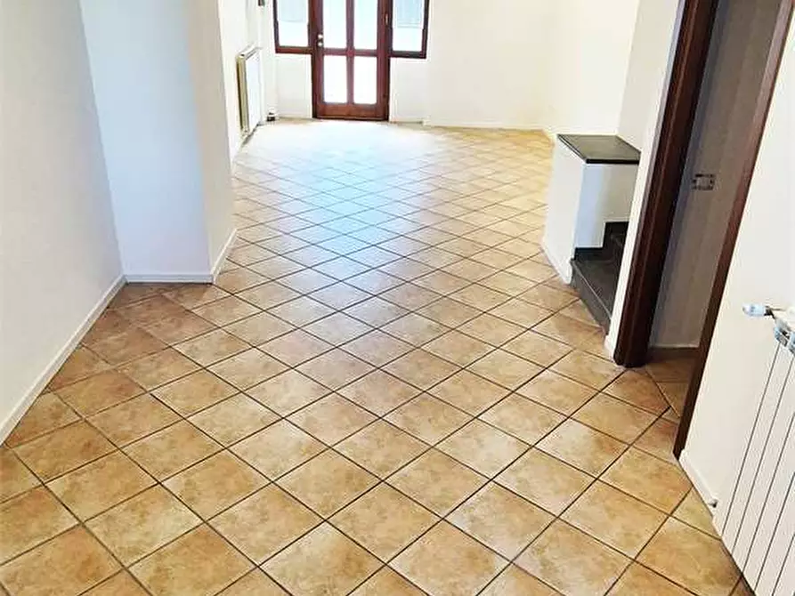 Immagine 19 di Rustico / casale in vendita  a Pistoia