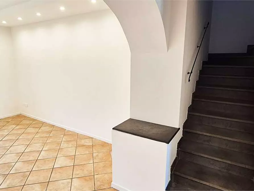 Immagine 5 di Rustico / casale in vendita  a Pistoia