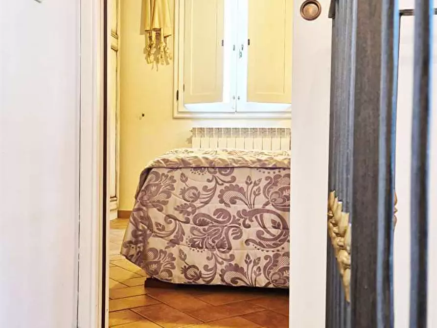 Immagine 34 di Casa indipendente in vendita  a Carmignano