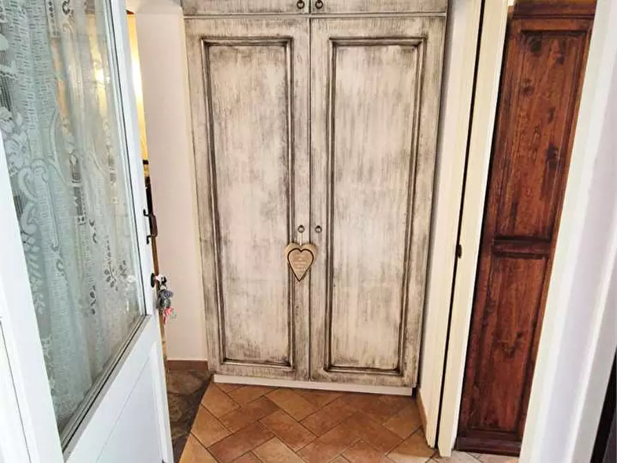 Immagine 36 di Casa indipendente in vendita  a Carmignano