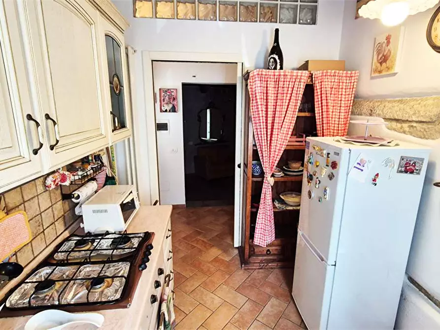 Immagine 29 di Casa indipendente in vendita  a Carmignano