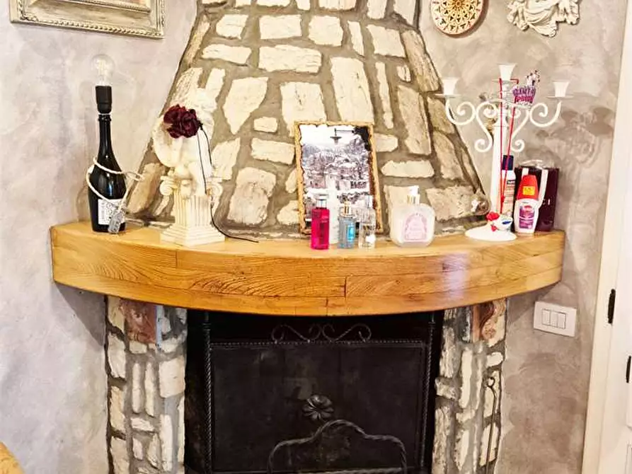 Immagine 7 di Casa indipendente in vendita  a Carmignano