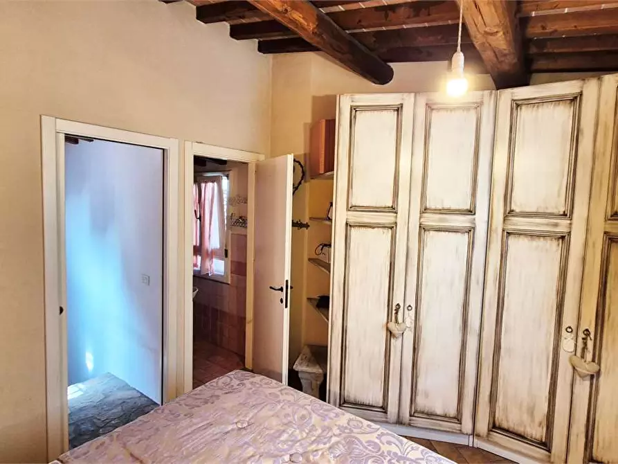 Immagine 16 di Casa indipendente in vendita  a Carmignano