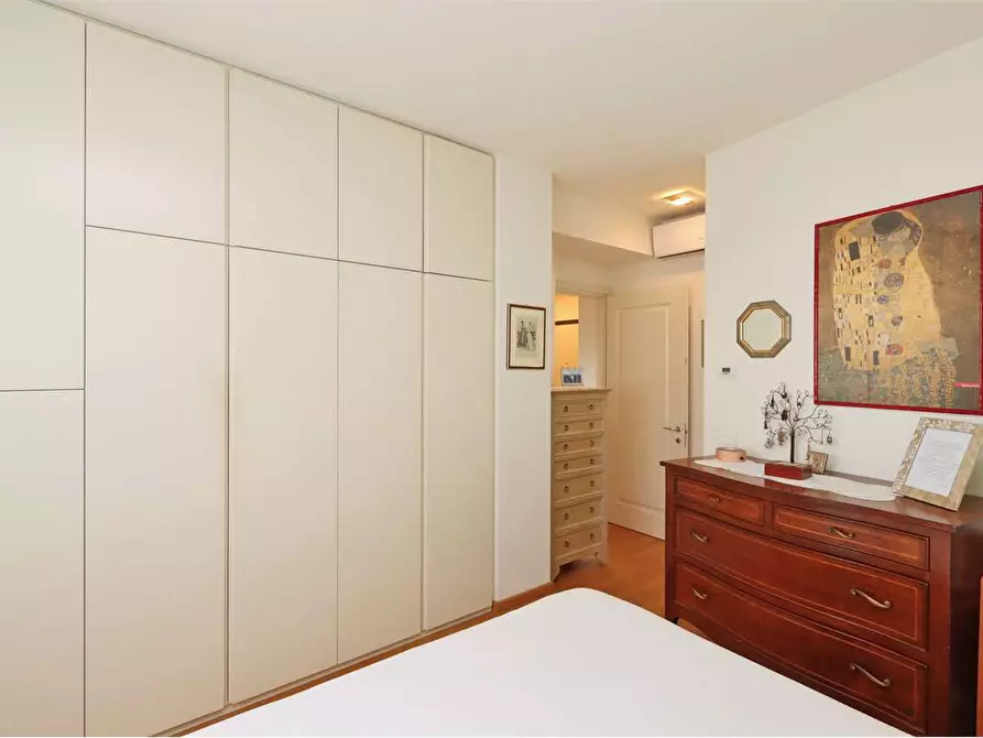 Immagine 26 di Attico in vendita  a Prato