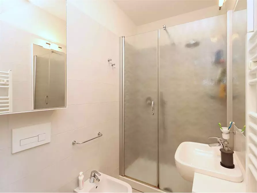 Immagine 24 di Attico in vendita  a Prato