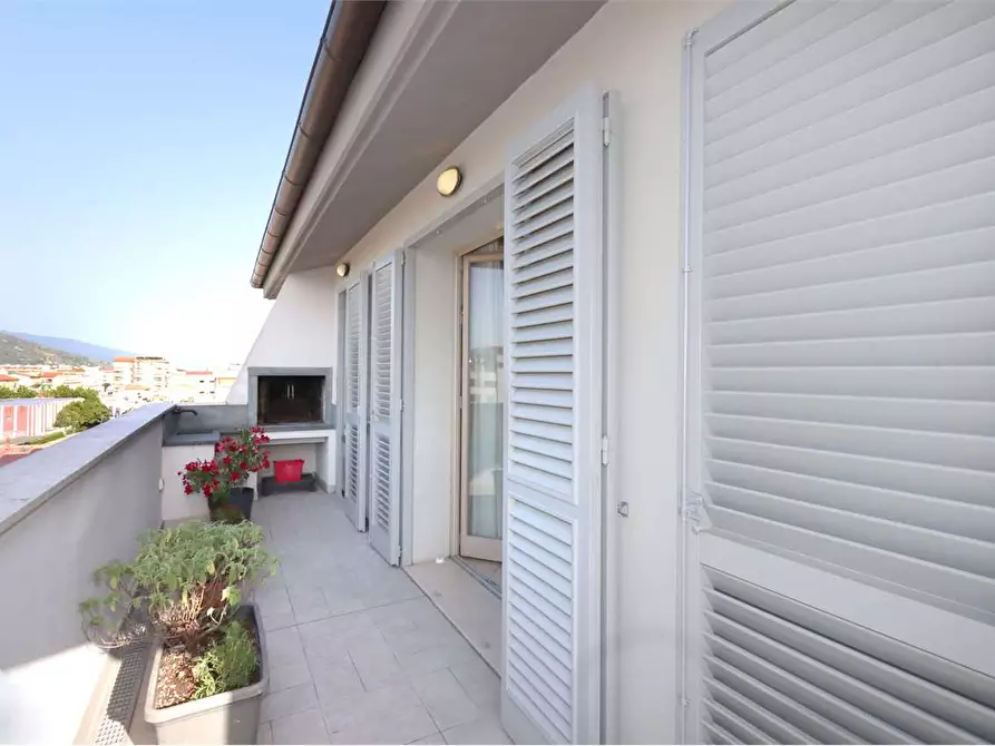 Immagine 9 di Attico in vendita  a Prato