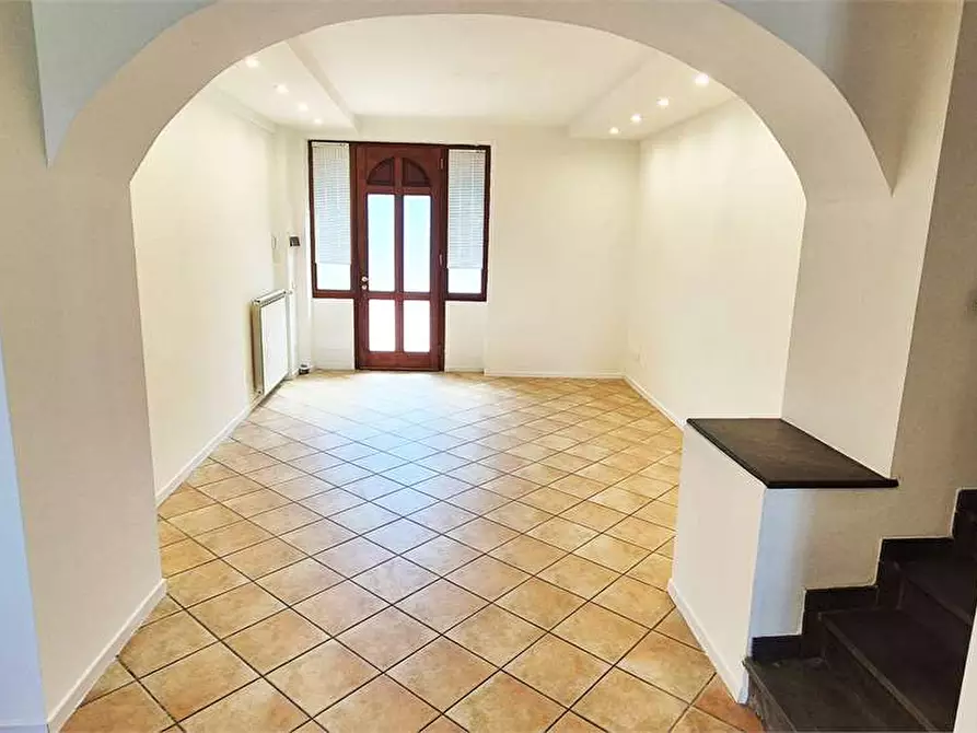 Immagine 7 di Rustico / casale in vendita  a Pistoia