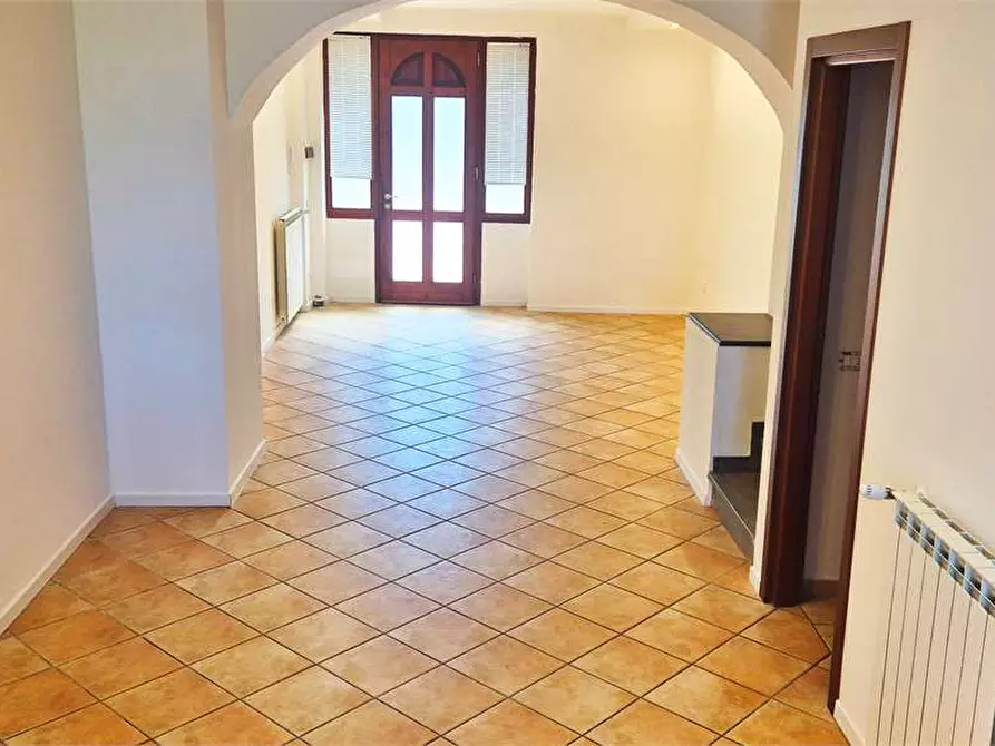 Immagine 11 di Rustico / casale in vendita  a Pistoia