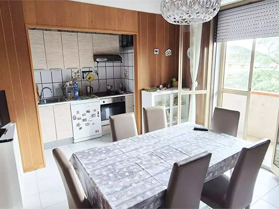 Immagine 4 di Quadrilocale in vendita  a Poggio A Caiano