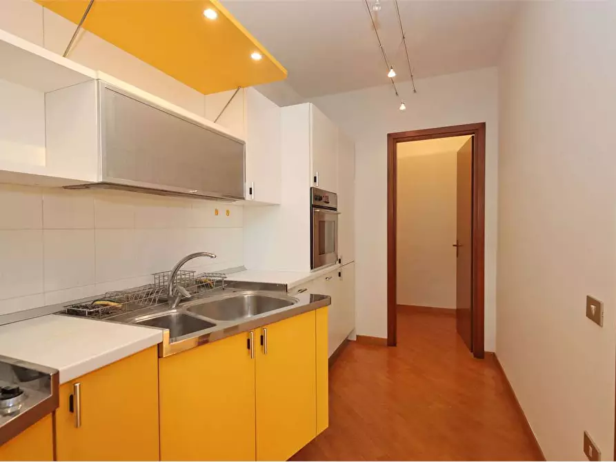 Immagine 17 di Quadrilocale in vendita  a Prato