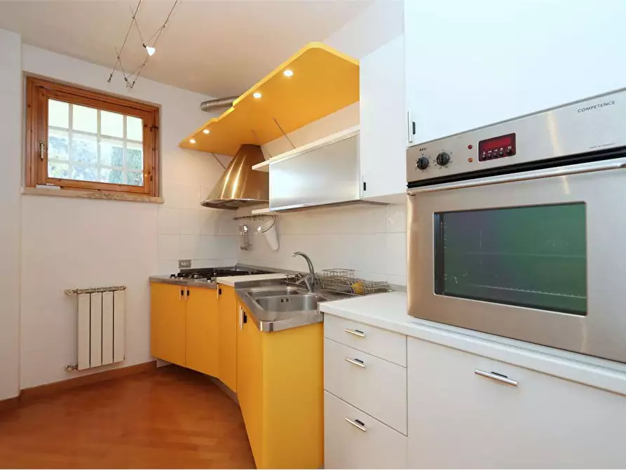 Immagine 7 di Quadrilocale in vendita  a Prato