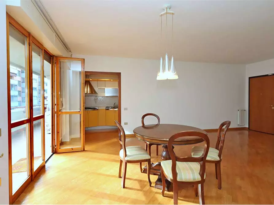 Immagine 15 di Quadrilocale in vendita  a Prato