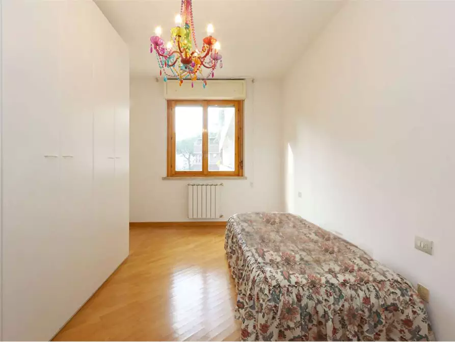 Immagine 19 di Quadrilocale in vendita  a Prato