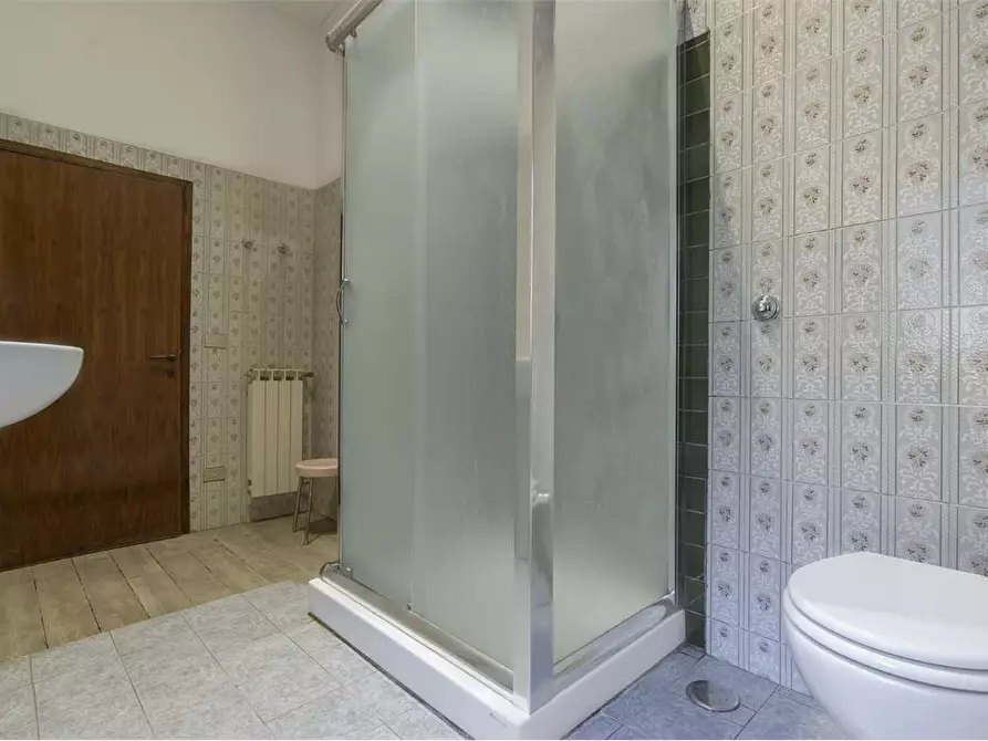 Immagine 22 di Appartamento in vendita  a Quarrata