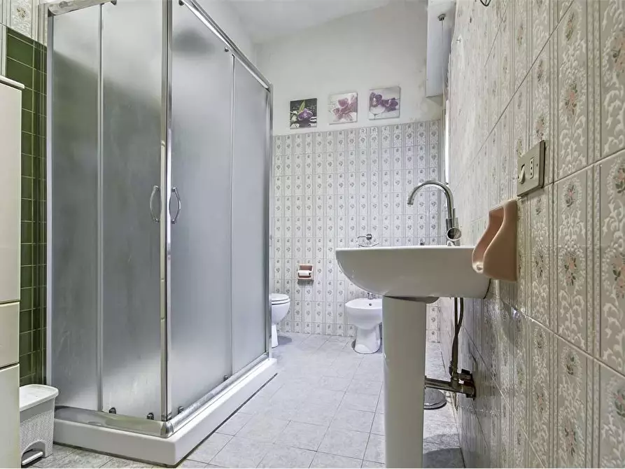 Immagine 21 di Appartamento in vendita  a Quarrata