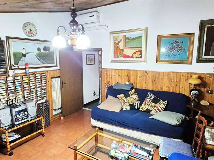 Immagine 14 di Appartamento in vendita  a Prato