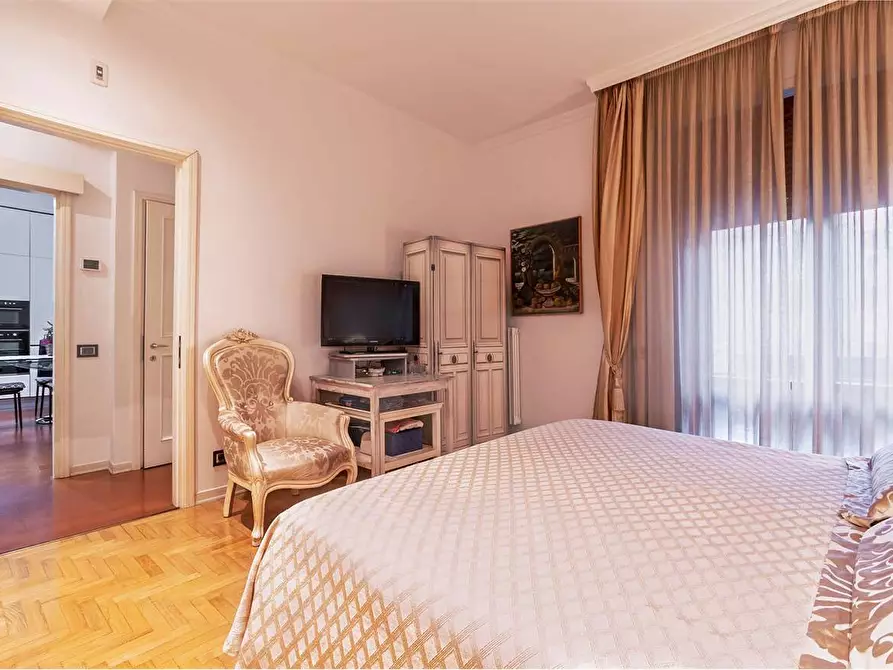 Immagine 7 di Appartamento in vendita  a Prato