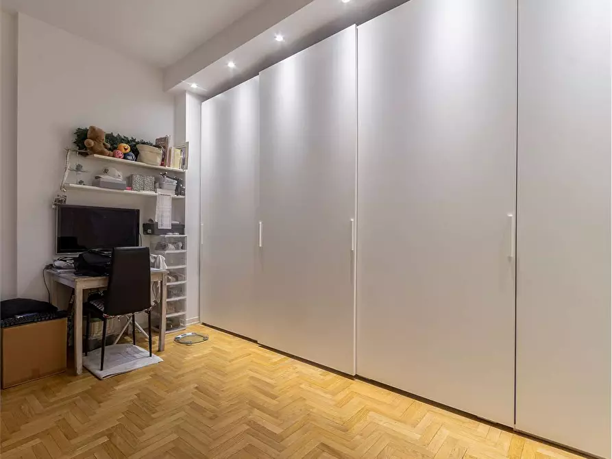 Immagine 10 di Appartamento in vendita  a Prato