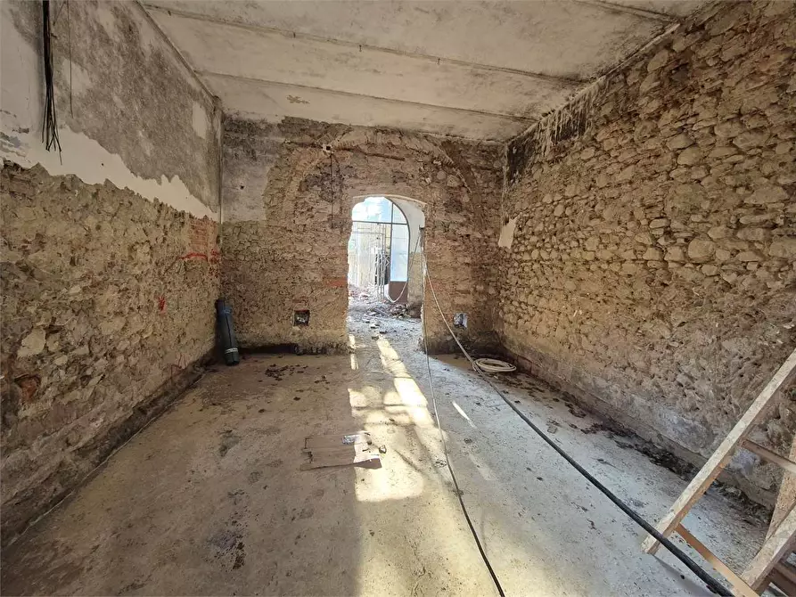 Immagine 11 di Porzione di villa in vendita  a Prato