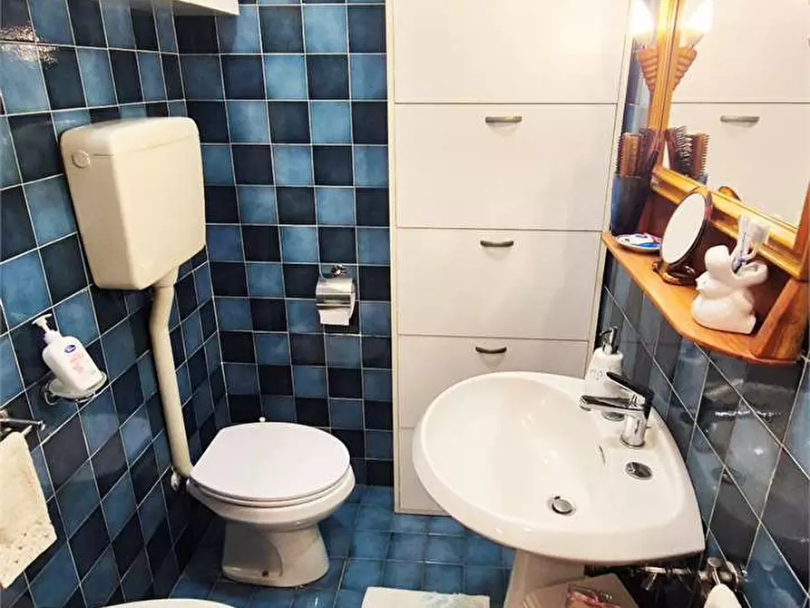 Immagine 20 di Quadrilocale in vendita  a Prato