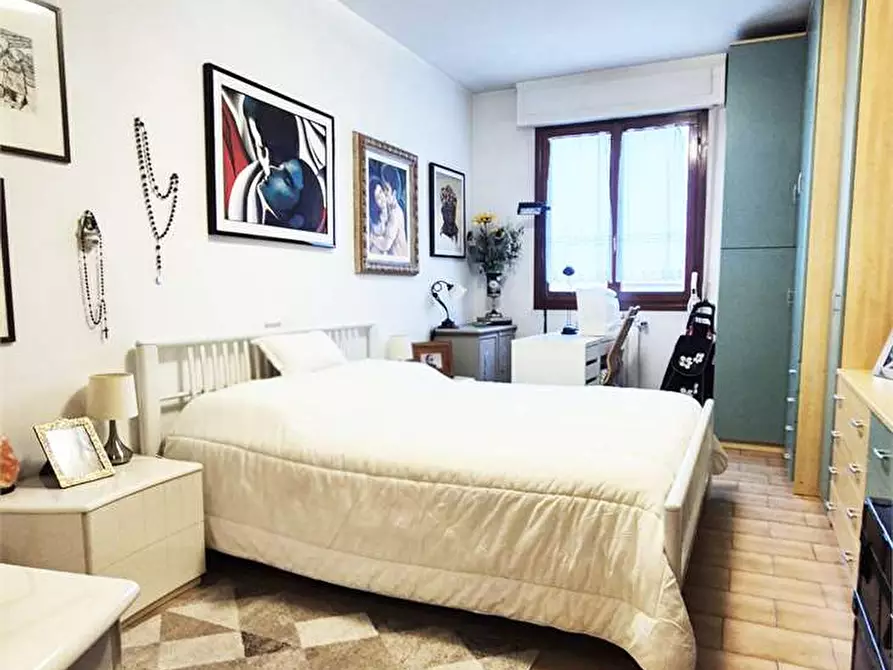 Immagine 9 di Quadrilocale in vendita  a Prato