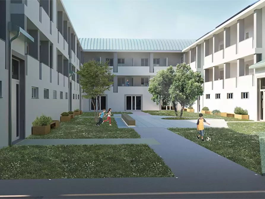 Immagine 6 di Quadrilocale in vendita  a Prato