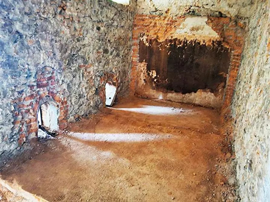 Immagine 6 di Porzione di villa in vendita  a Prato