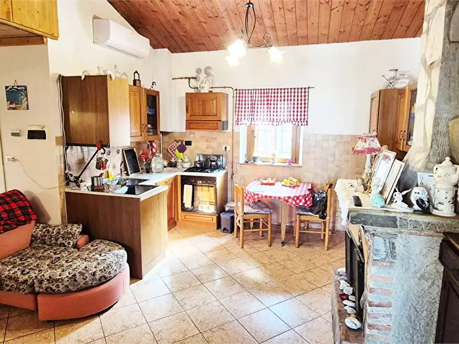 Immagine 25 di Casa indipendente in vendita  a Quarrata