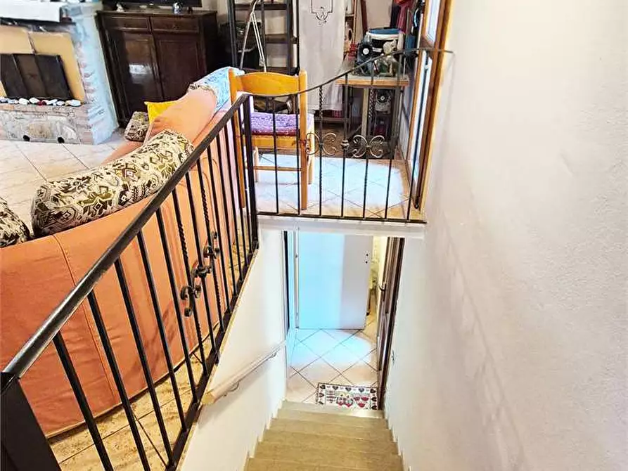 Immagine 13 di Casa indipendente in vendita  a Quarrata