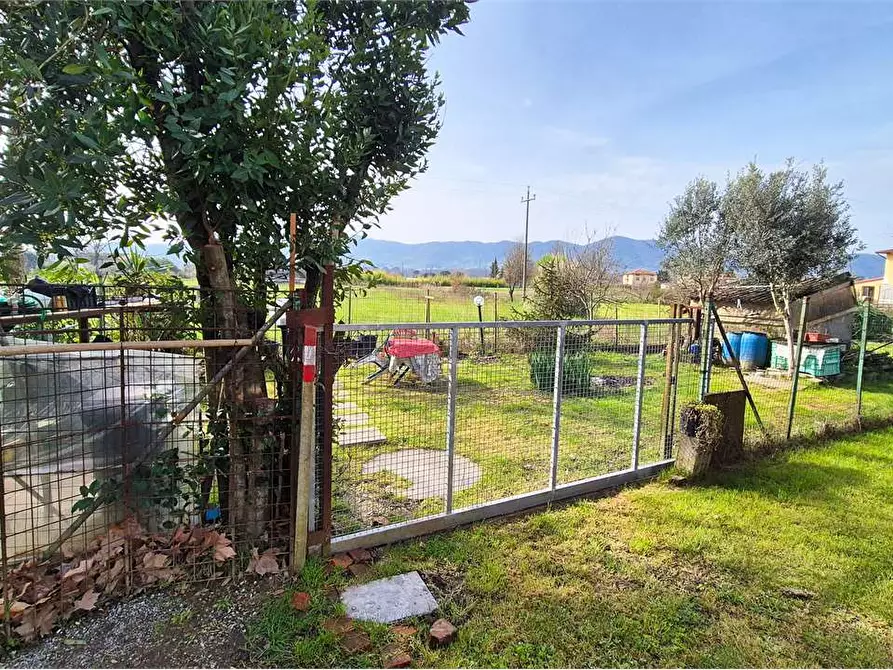 Immagine 32 di Casa indipendente in vendita  a Quarrata