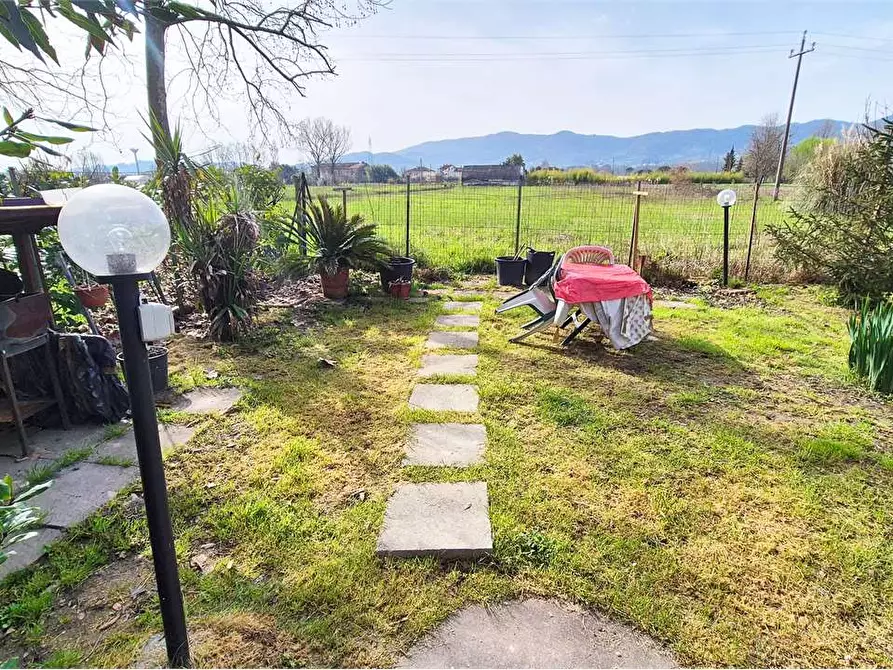 Immagine 31 di Casa indipendente in vendita  a Quarrata