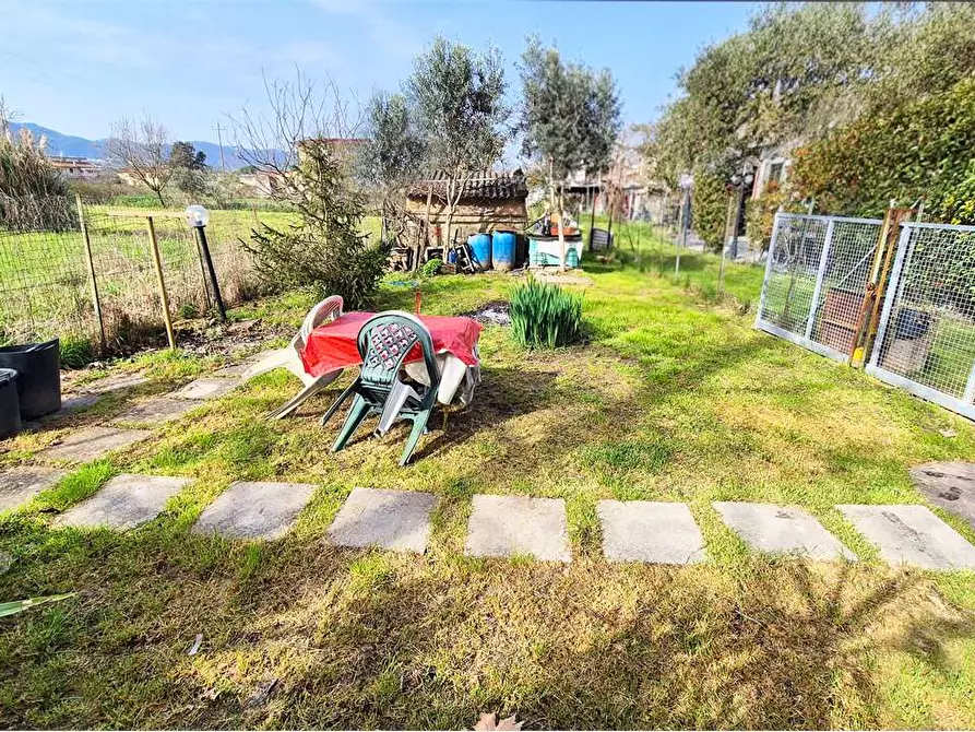 Immagine 3 di Casa indipendente in vendita  a Quarrata