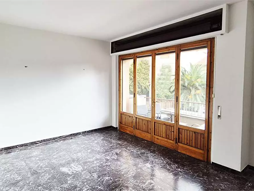 Immagine 1 di Quadrilocale in vendita  a Prato