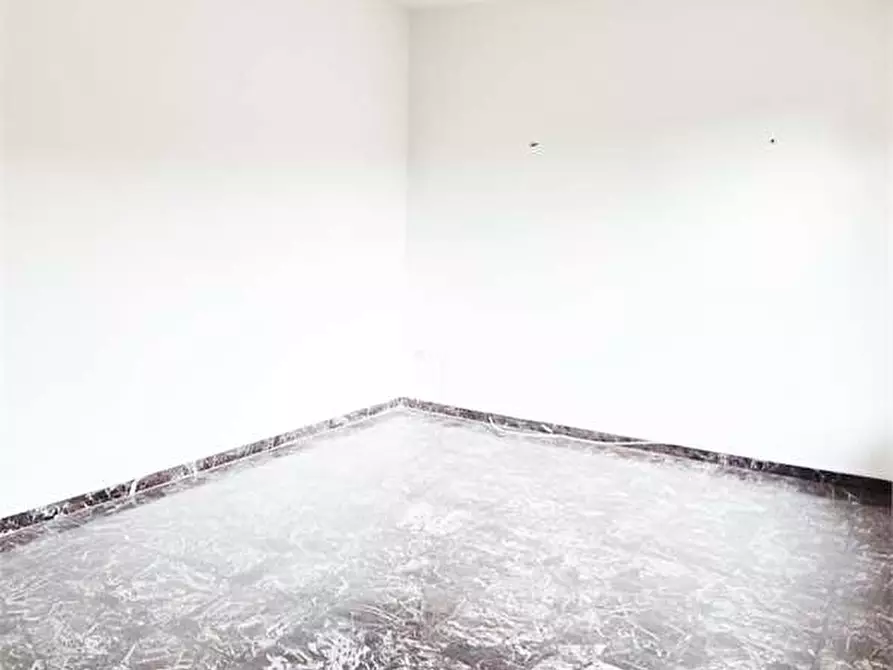 Immagine 13 di Quadrilocale in vendita  a Prato