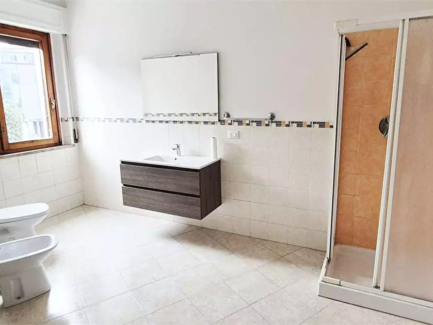 Immagine 27 di Quadrilocale in vendita  a Prato