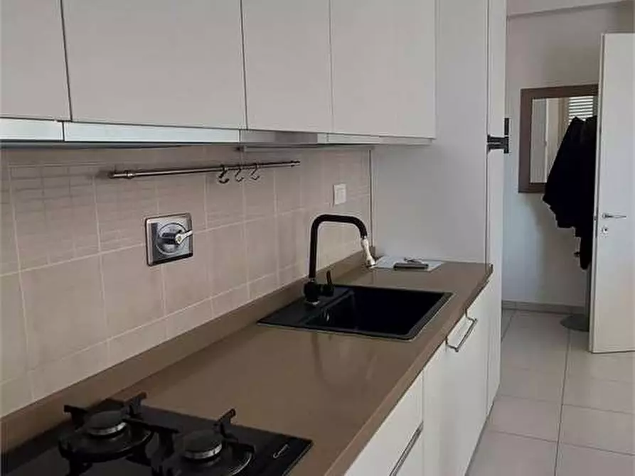 Immagine 13 di Trilocale in vendita  in Via pascoli a Prato