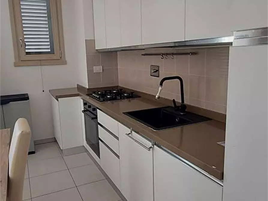 Immagine 16 di Trilocale in vendita  in Via pascoli a Prato