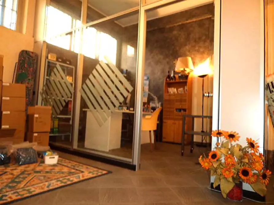 Immagine 1 di Ufficio in vendita  a Prato