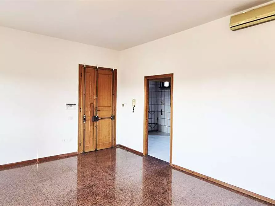 Immagine 6 di Quadrilocale in vendita  a Poggio A Caiano