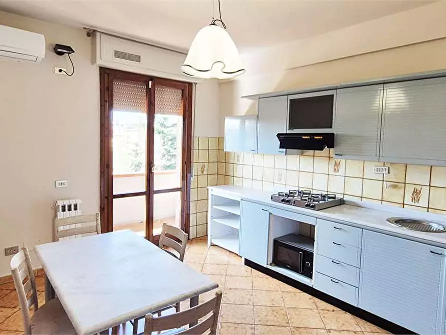 Immagine 4 di Quadrilocale in vendita  a Prato