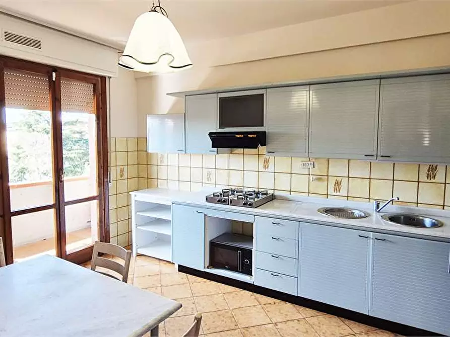 Immagine 19 di Quadrilocale in vendita  a Prato