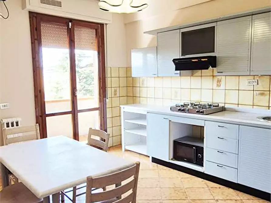 Immagine 23 di Quadrilocale in vendita  a Prato